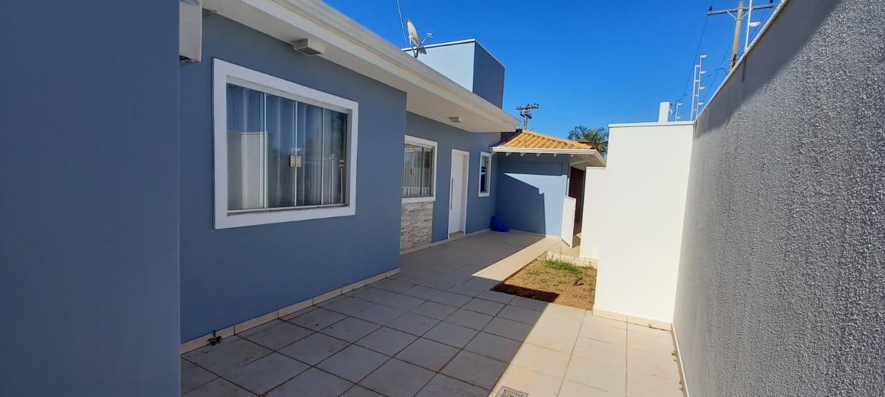 Casa à venda com 3 quartos, 240m² - Foto 4