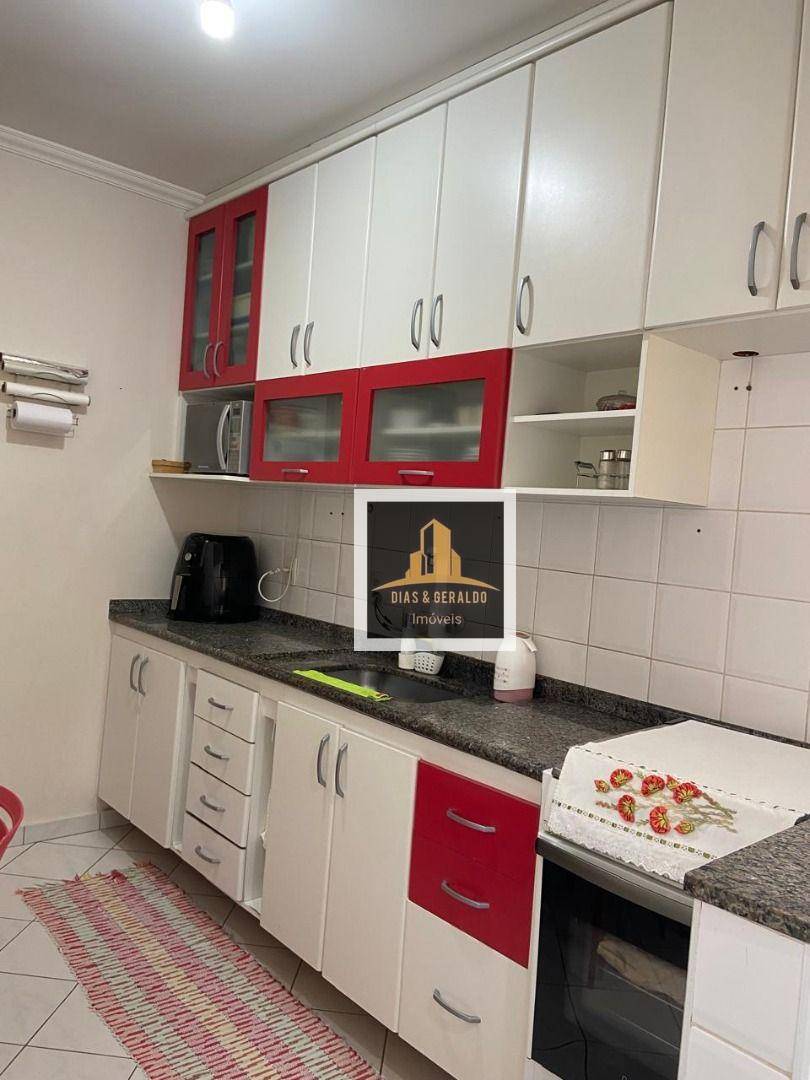 Apartamento à venda com 3 quartos, 83m² - Foto 12