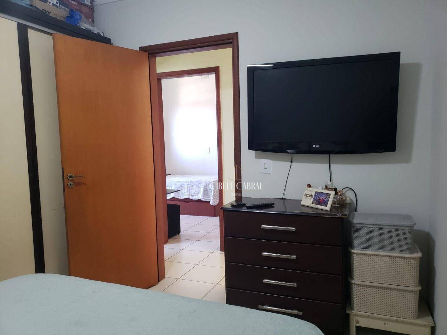 Apartamento à venda com 2 quartos, 75m² - Foto 29