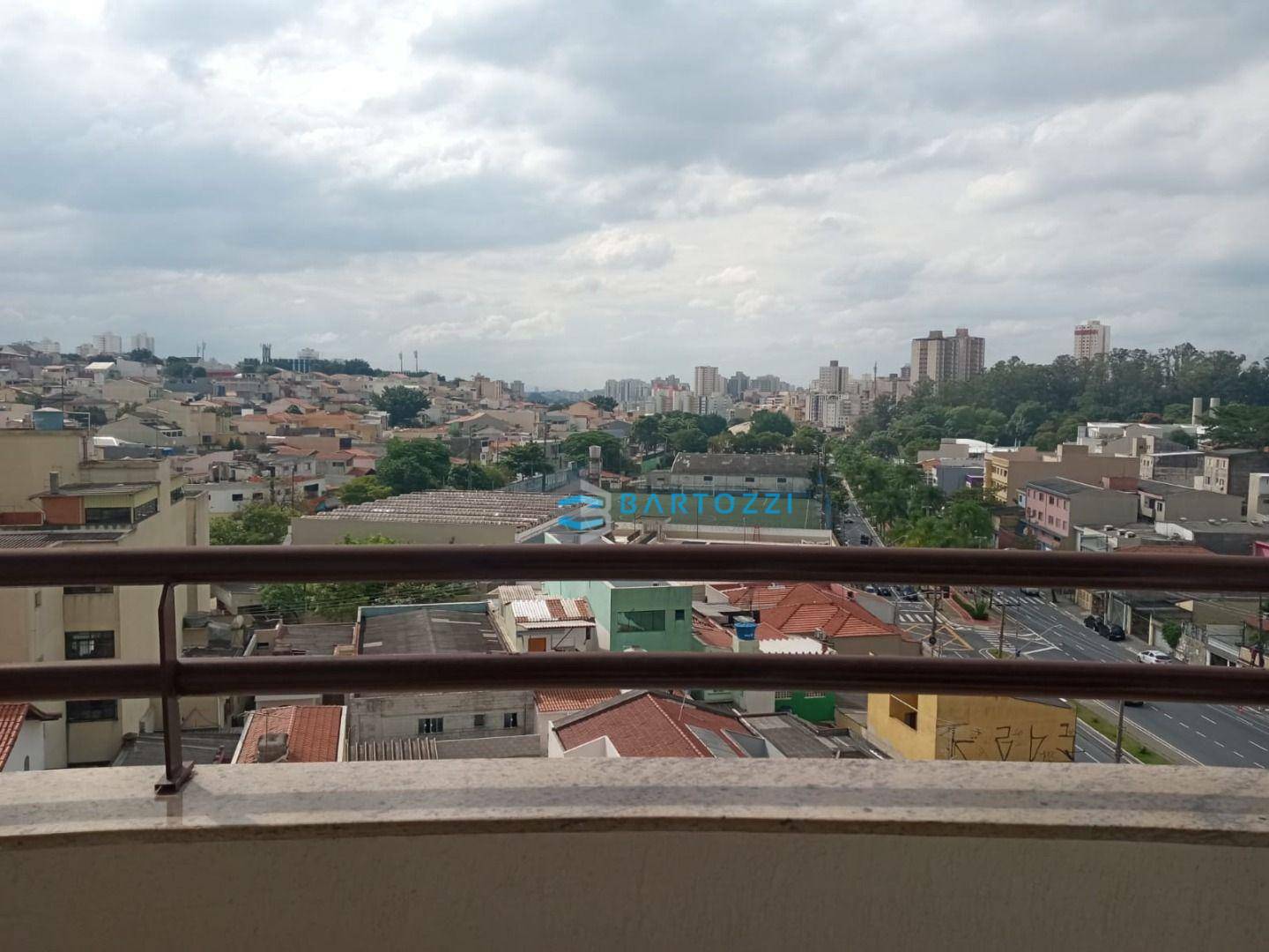 Apartamento à venda com 2 quartos, 70m² - Foto 29