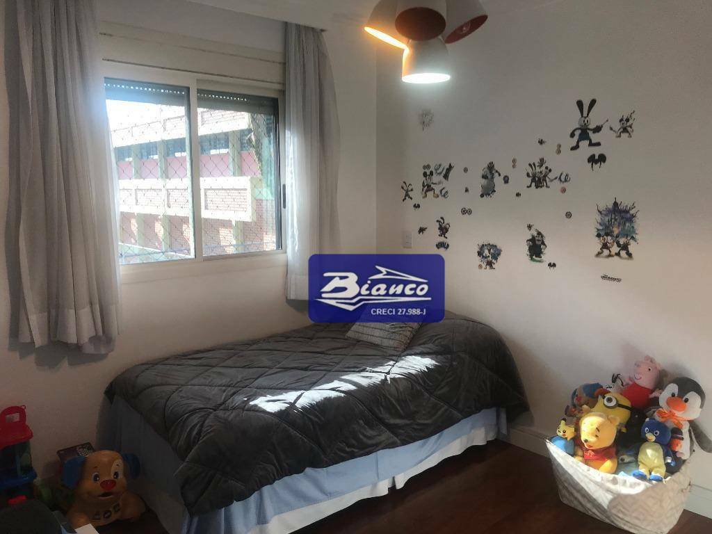 Apartamento à venda com 3 quartos, 200m² - Foto 8