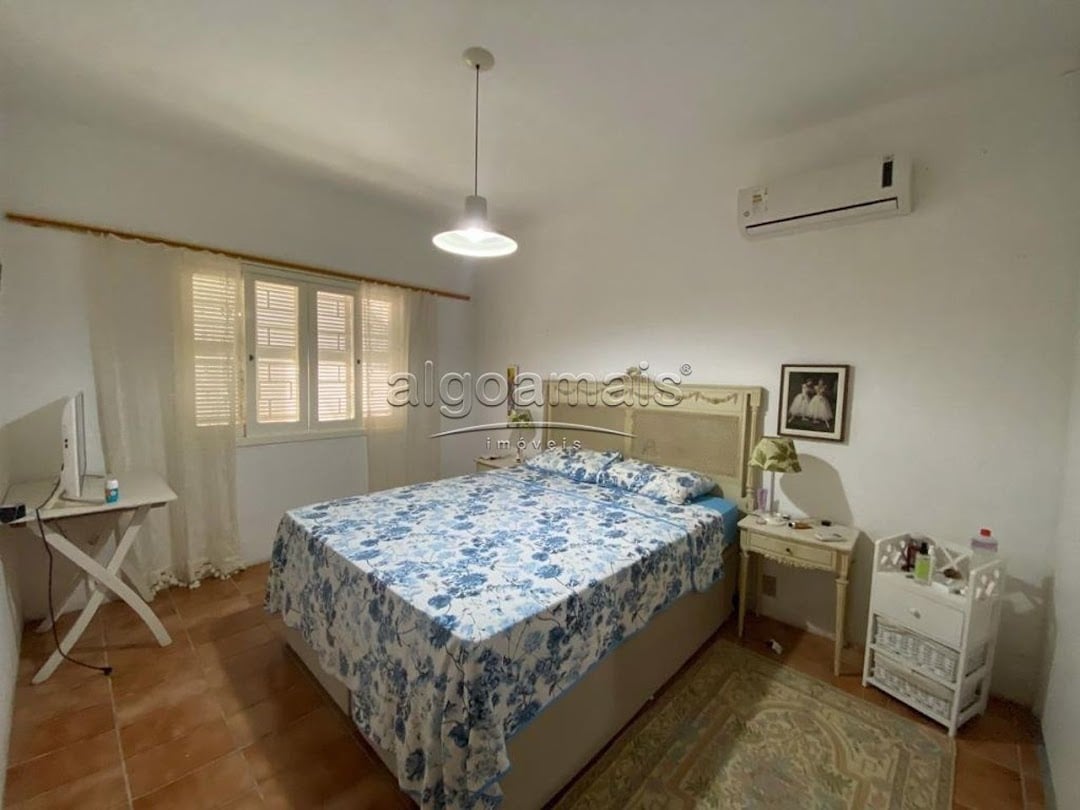 Casa à venda com 3 quartos, 214m² - Foto 18