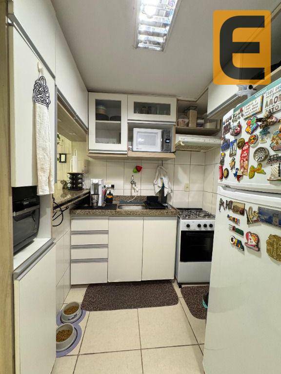 Apartamento à venda com 2 quartos, 72m² - Foto 20