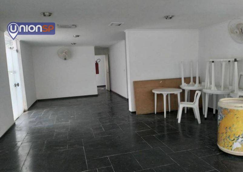 Apartamento à venda com 2 quartos, 66m² - Foto 17