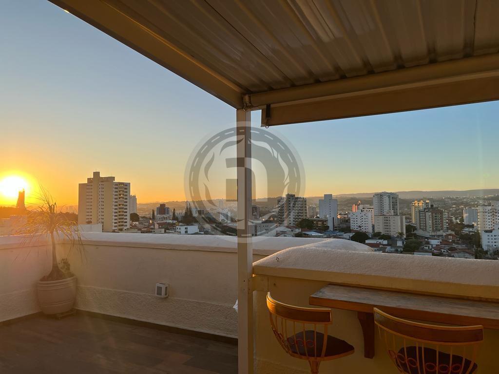 Apartamento à venda com 3 quartos, 200m² - Foto 4