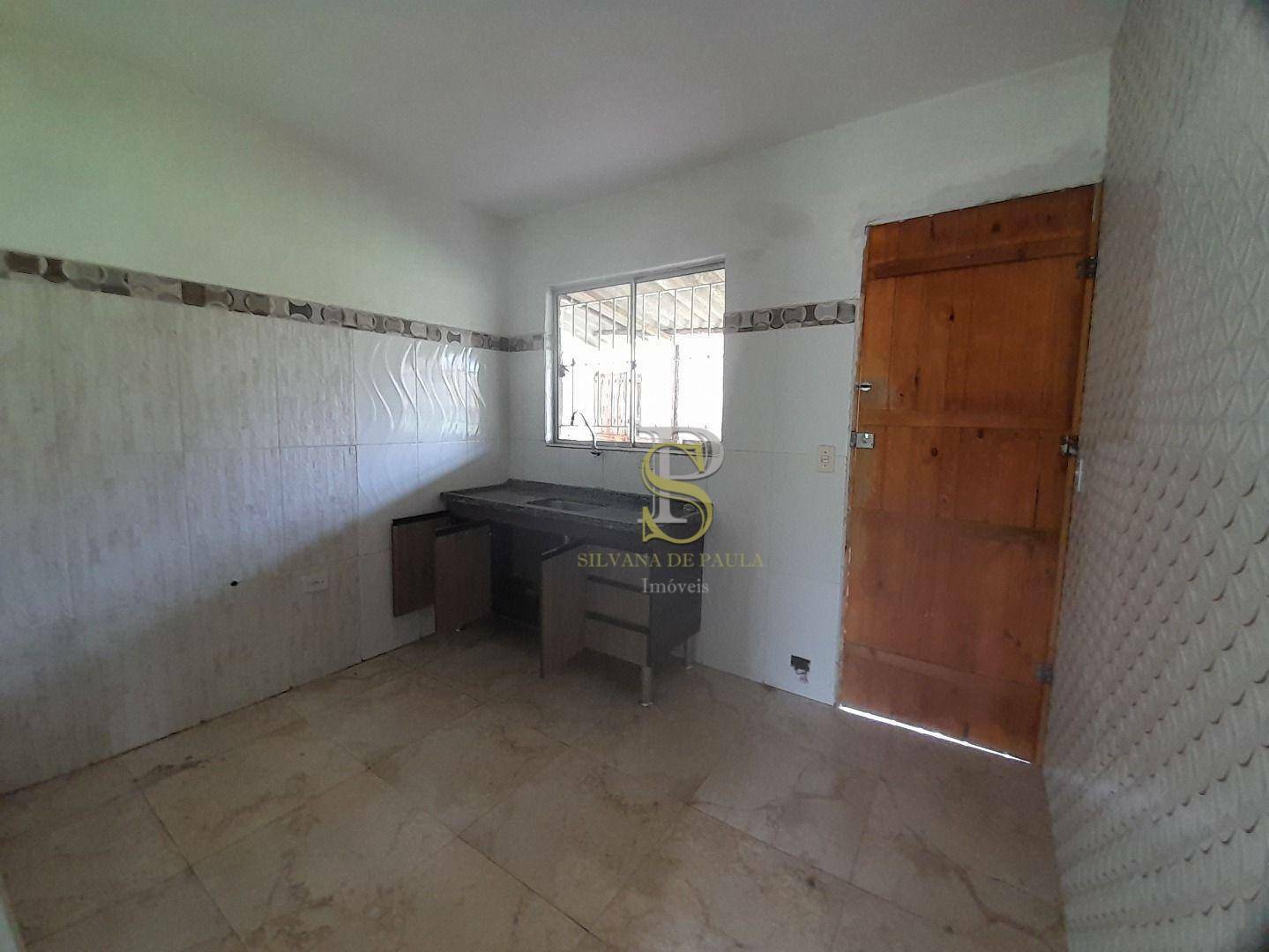 Casa à venda com 2 quartos, 40m² - Foto 8