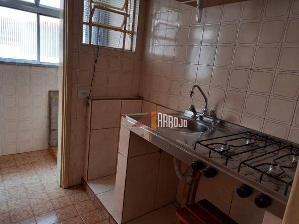 Apartamento à venda com 2 quartos, 56m² - Foto 7