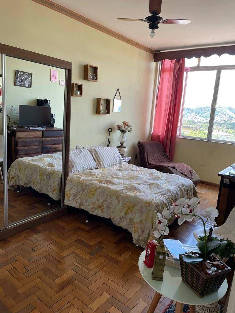 Apartamento à venda com 3 quartos, 131m² - Foto 11