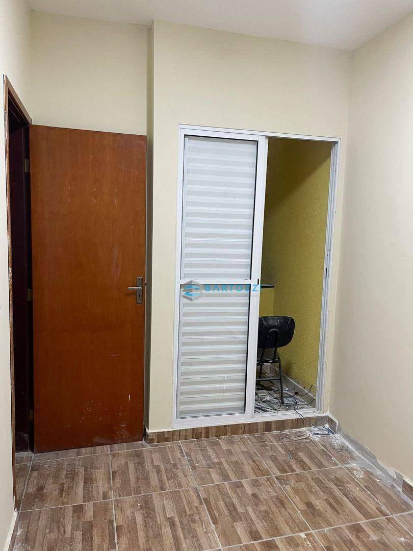 Sobrado à venda e aluguel com 3 quartos, 200m² - Foto 18