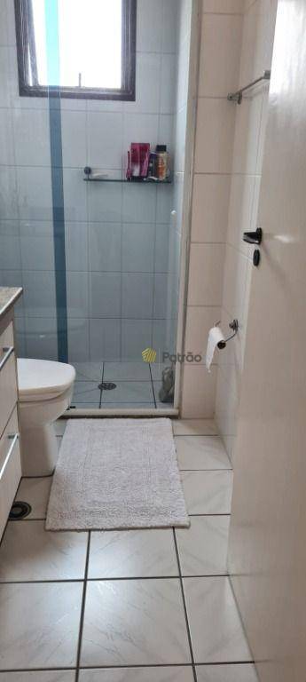 Apartamento à venda com 3 quartos, 132m² - Foto 17