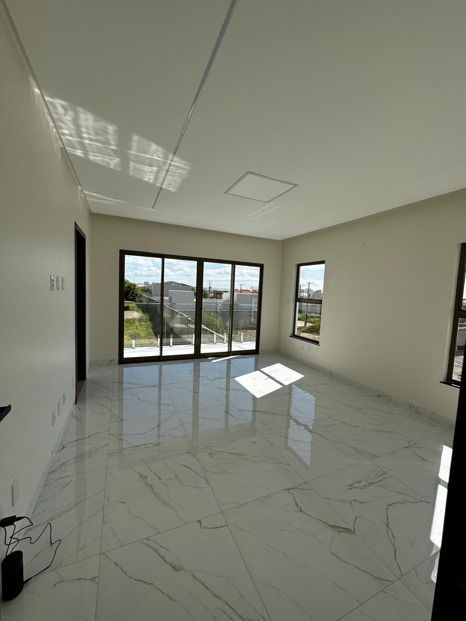 Casa para alugar com 5 quartos, 200m² - Foto 5