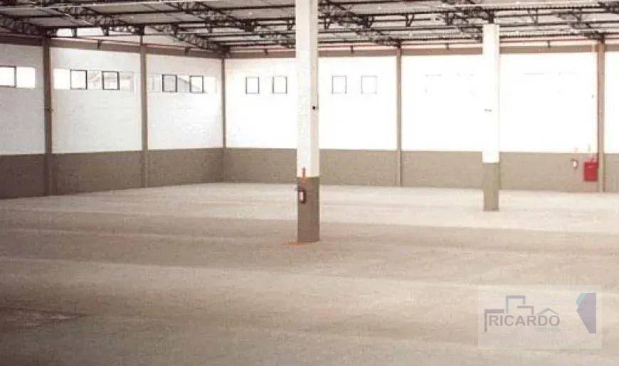 Depósito-Galpão, 2975 m² - Foto 2