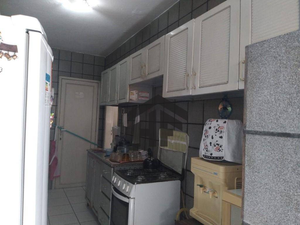 Apartamento à venda com 3 quartos, 91m² - Foto 14