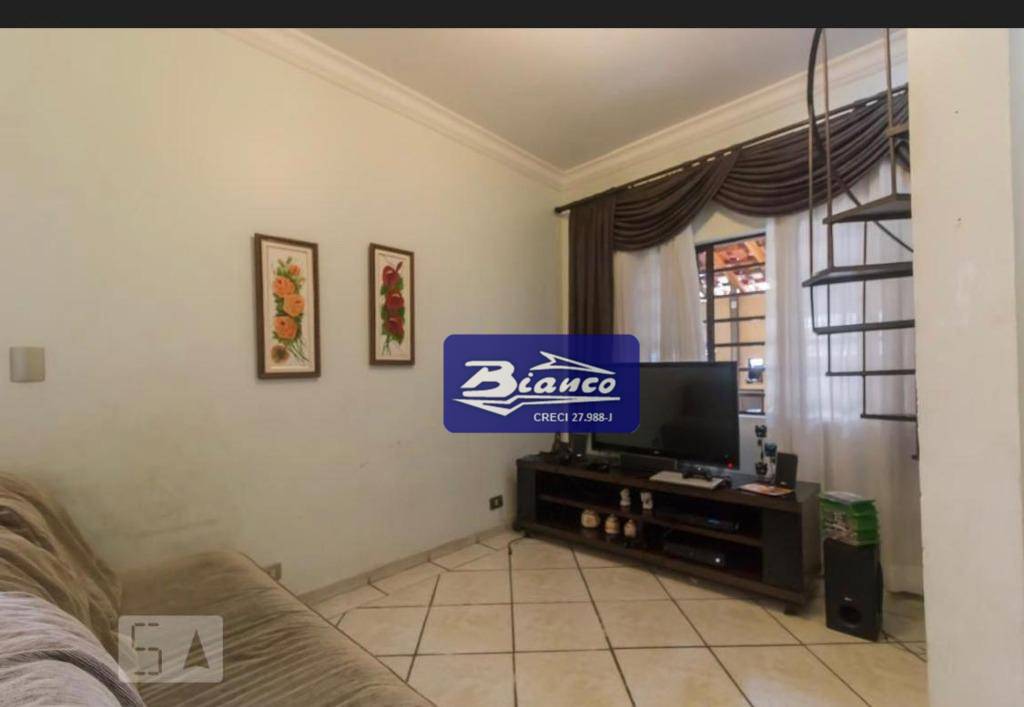 Sobrado à venda com 3 quartos, 240m² - Foto 1