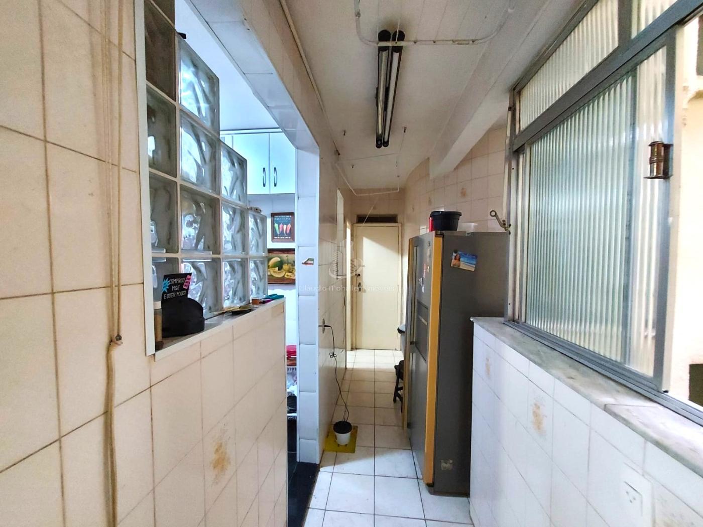 Apartamento à venda com 3 quartos, 121m² - Foto 19