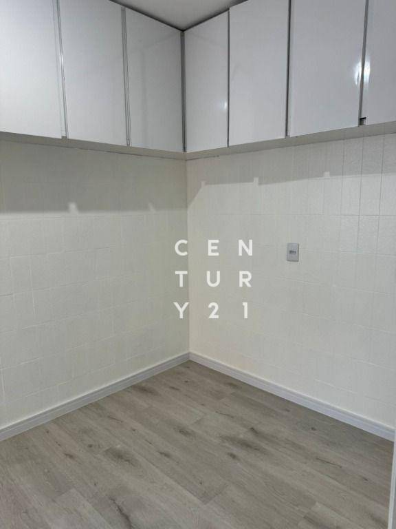 Apartamento à venda com 2 quartos, 75m² - Foto 11