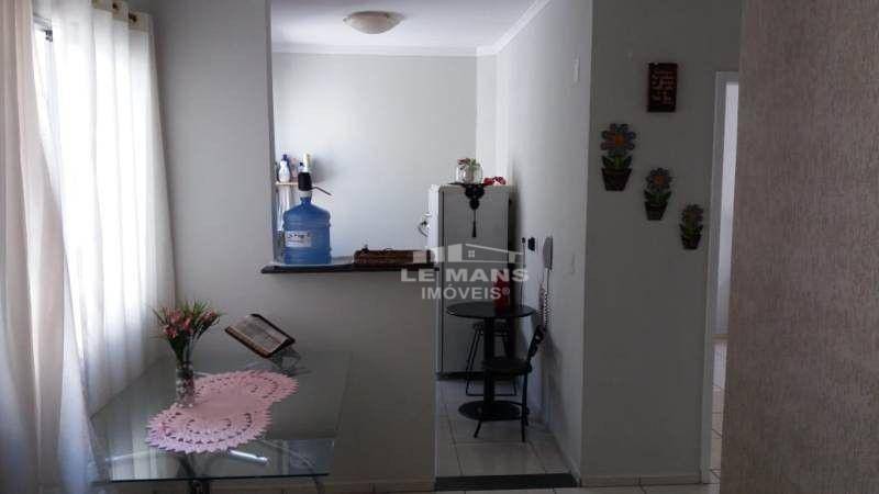 Apartamento à venda com 2 quartos, 46m² - Foto 1