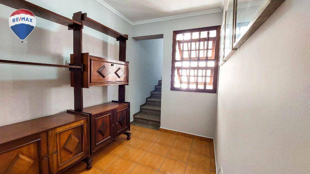 Casa à venda com 4 quartos, 160m² - Foto 12