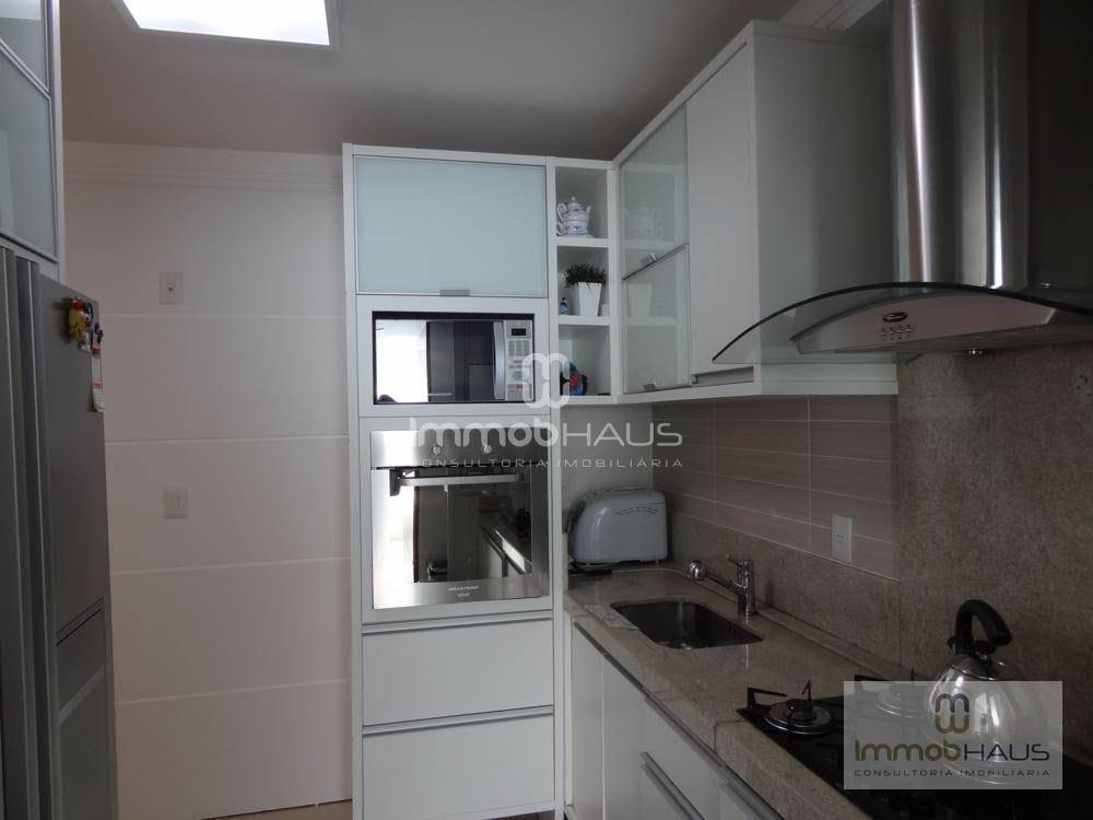 Apartamento à venda com 3 quartos, 127m² - Foto 29