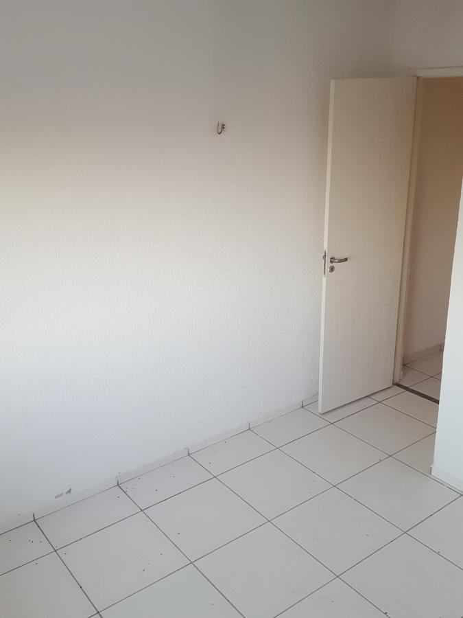 Apartamento para alugar com 2 quartos, 75m² - Foto 24