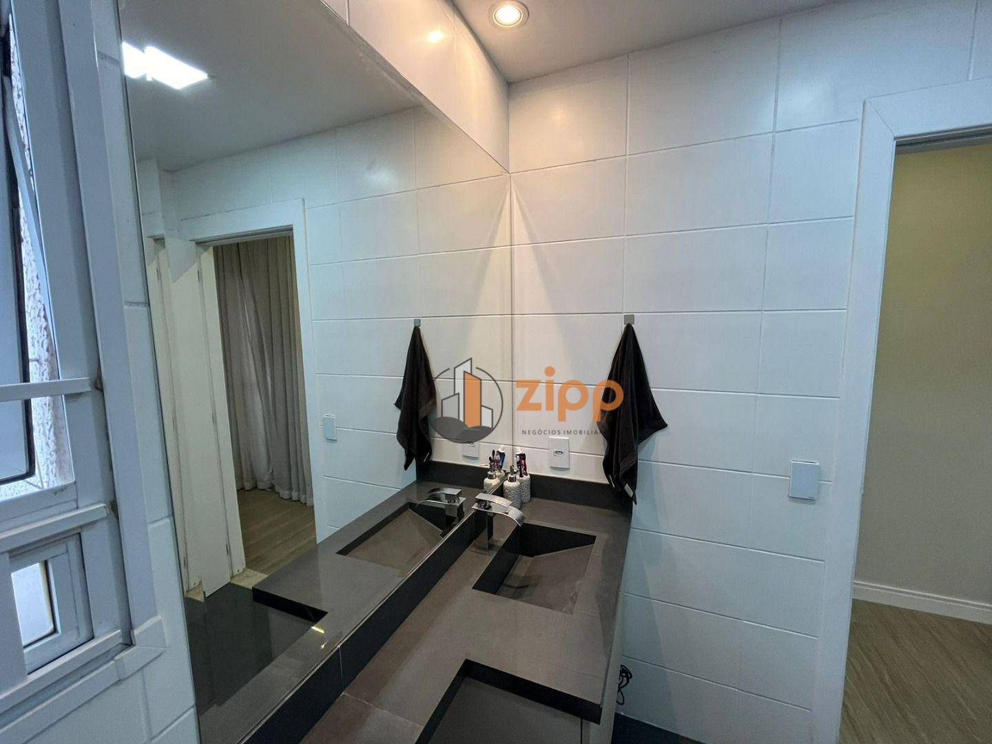 Apartamento à venda com 2 quartos, 42m² - Foto 21