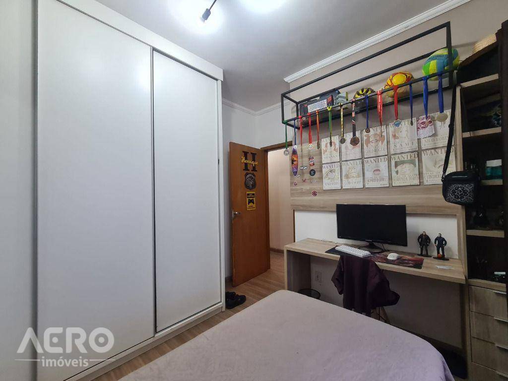 Casa à venda com 3 quartos, 162m² - Foto 18