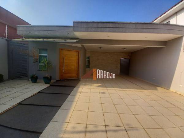 Casa à venda com 3 quartos, 340m² - Foto 44