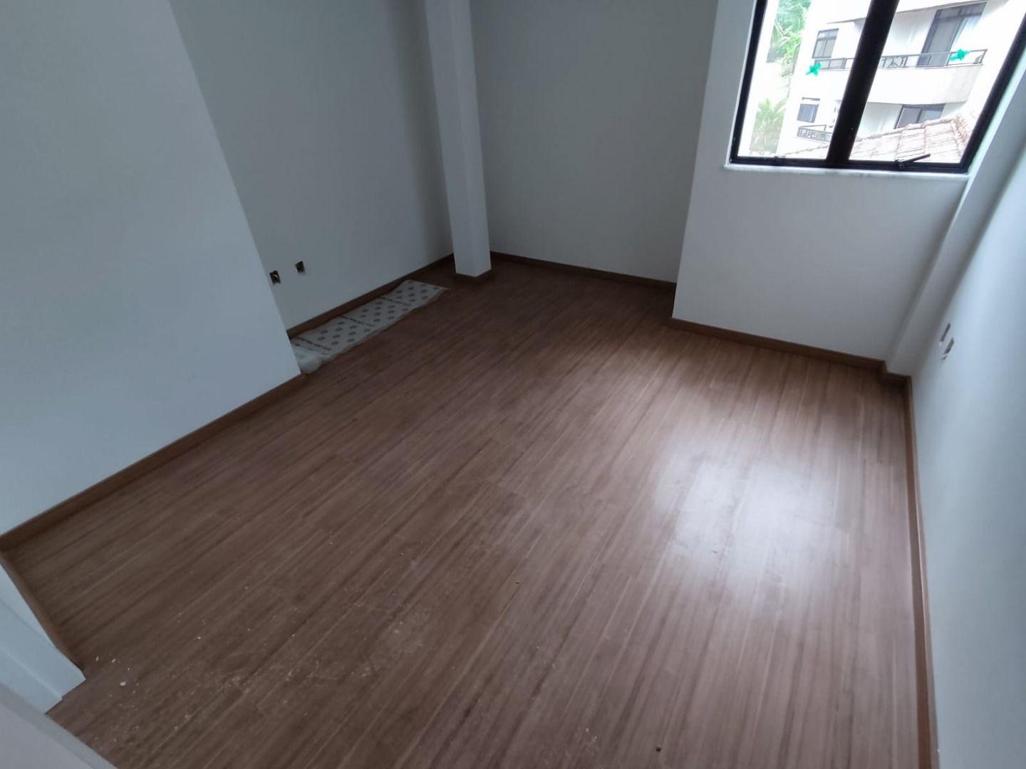 Apartamento à venda com 2 quartos, 65m² - Foto 7