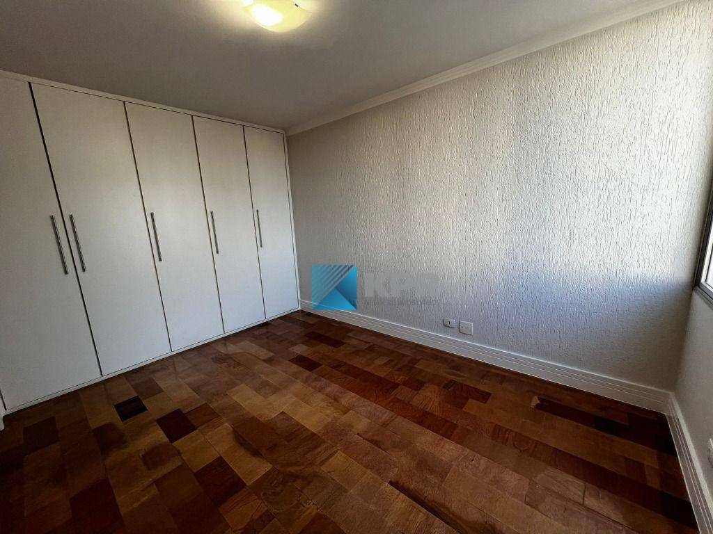 Apartamento à venda com 3 quartos, 130m² - Foto 21