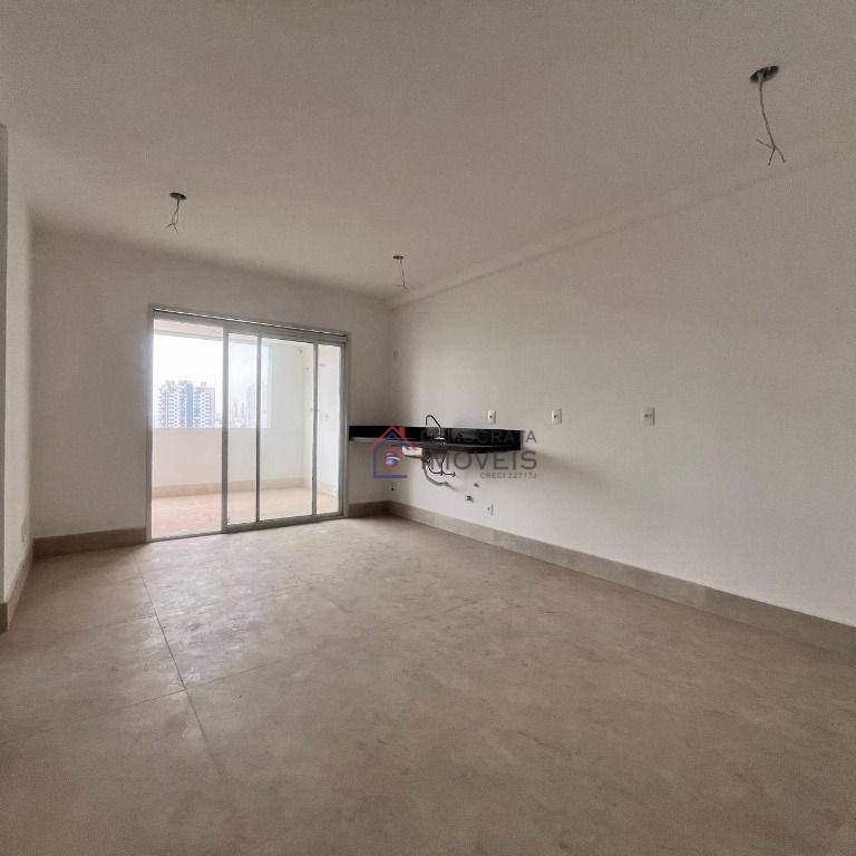 Apartamento à venda com 2 quartos, 67m² - Foto 2