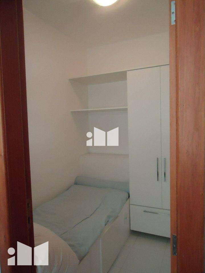 Apartamento à venda com 3 quartos, 100m² - Foto 3