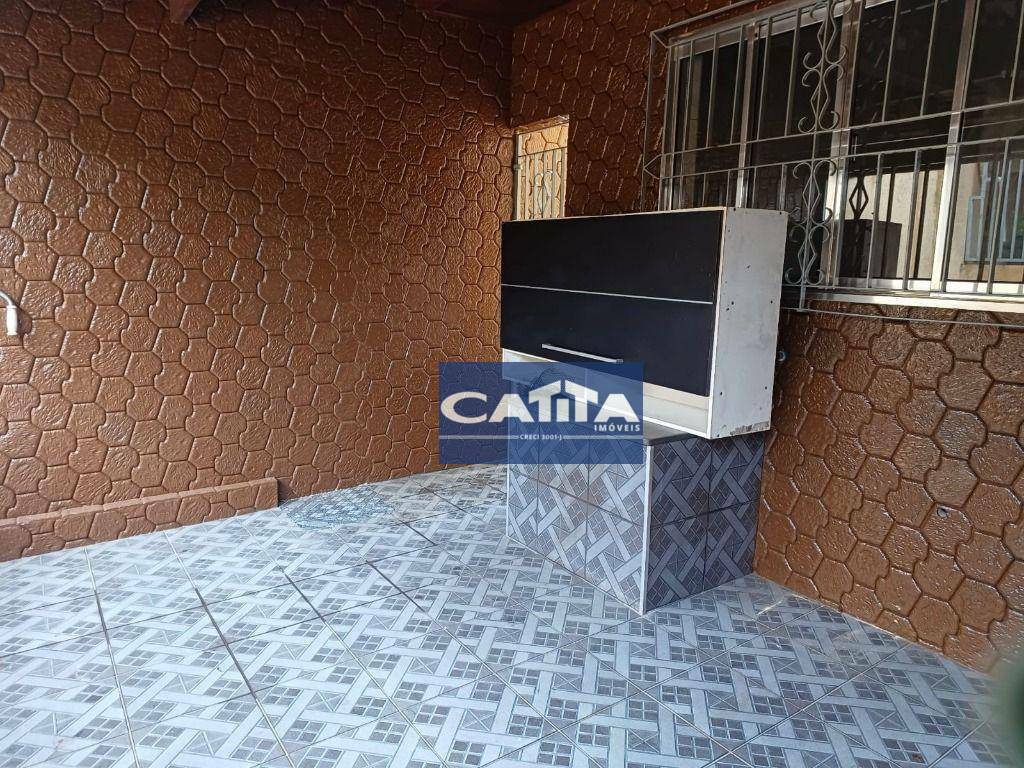 Casa para alugar com 1 quarto, 40m² - Foto 16