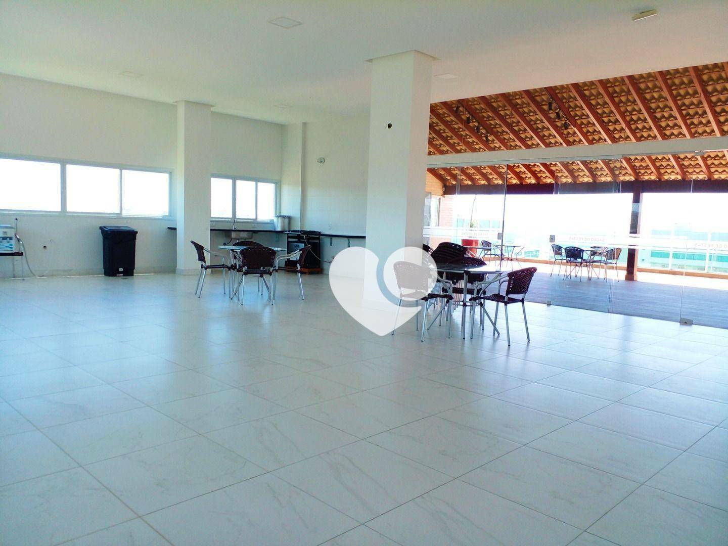 Apartamento à venda com 2 quartos, 80m² - Foto 8