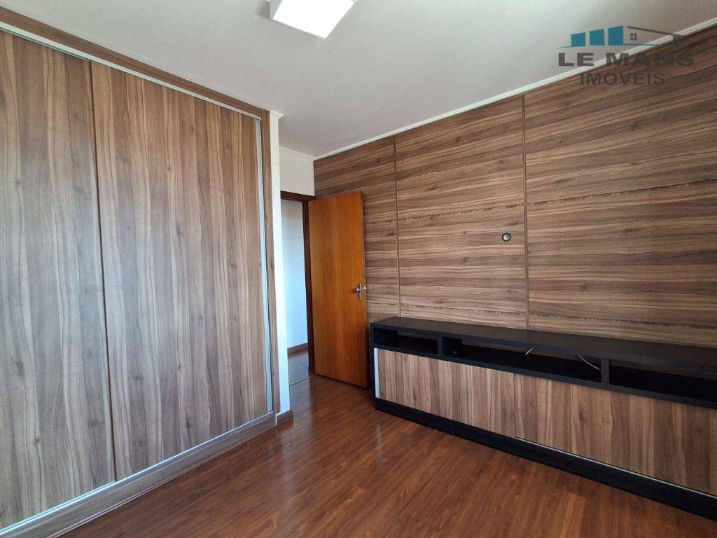 Apartamento à venda com 2 quartos, 68m² - Foto 2