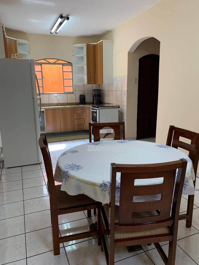 Sobrado à venda com 3 quartos, 290m² - Foto 8