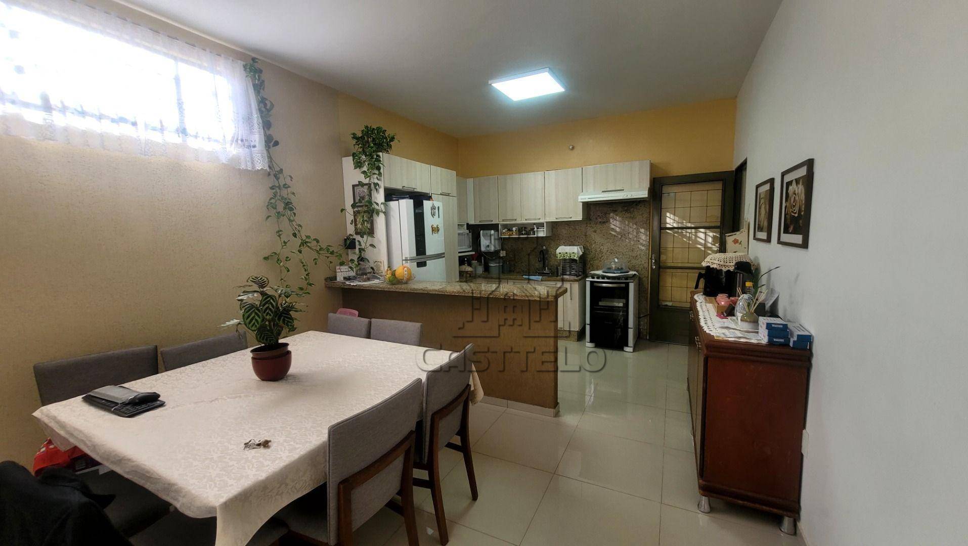 Casa à venda com 4 quartos, 160m² - Foto 6