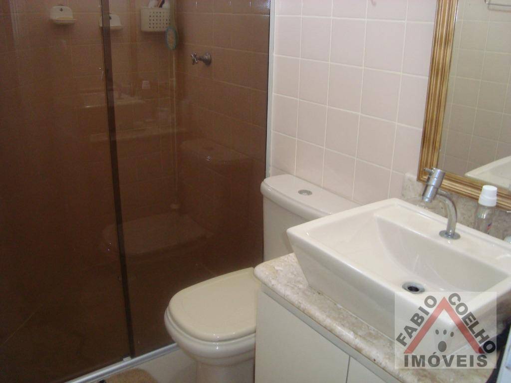 Apartamento à venda com 2 quartos, 64m² - Foto 9