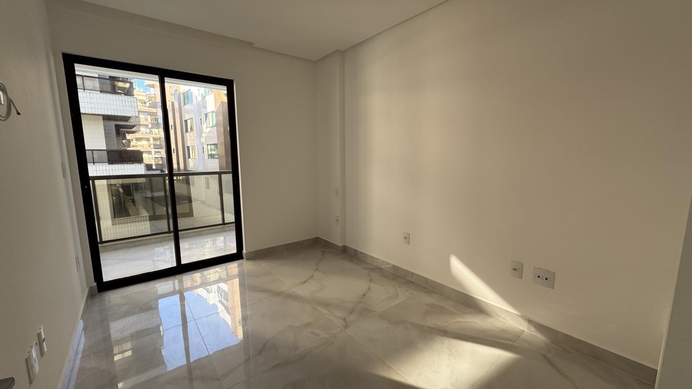 Apartamento para alugar com 4 quartos, 173m² - Foto 9