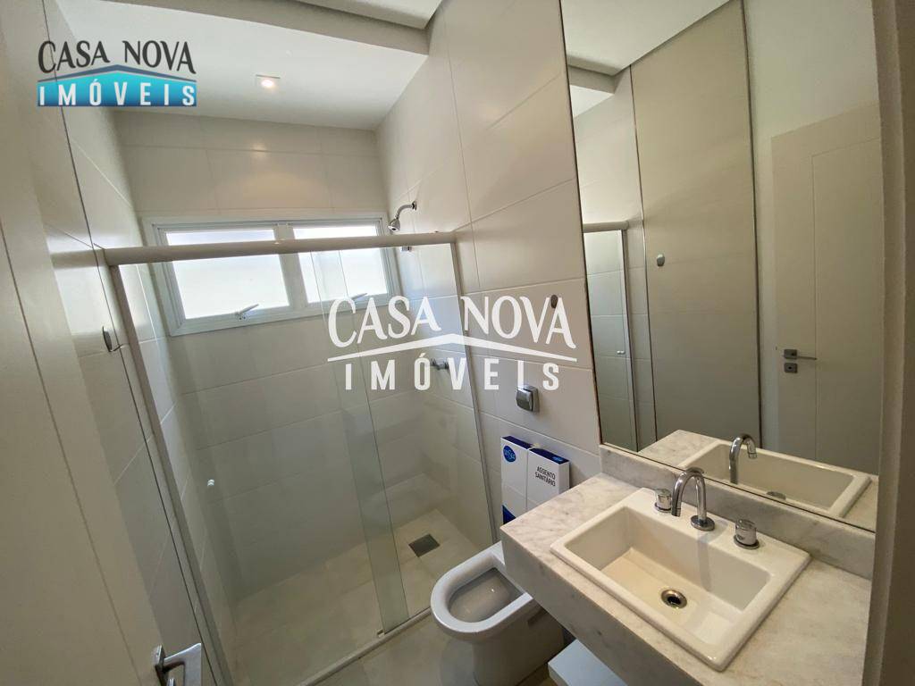 Casa de Condomínio para alugar com 3 quartos, 277m² - Foto 12