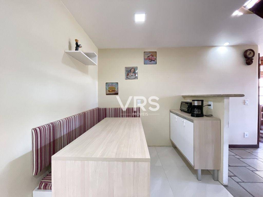 Casa à venda com 5 quartos, 220m² - Foto 31