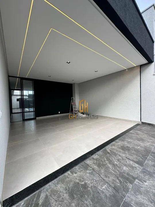 Casa à venda com 3 quartos, 196m² - Foto 3