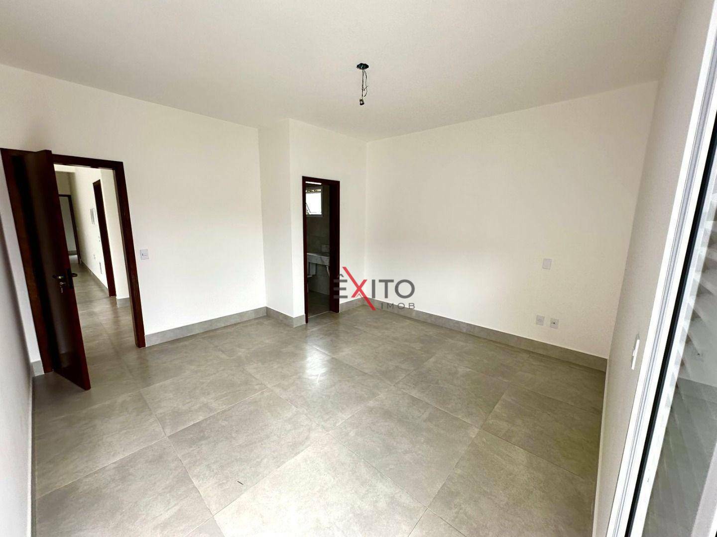 Sobrado à venda com 5 quartos, 263m² - Foto 11