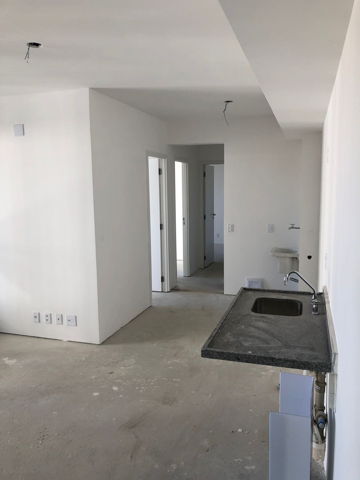 Apartamento à venda com 3 quartos, 85m² - Foto 3