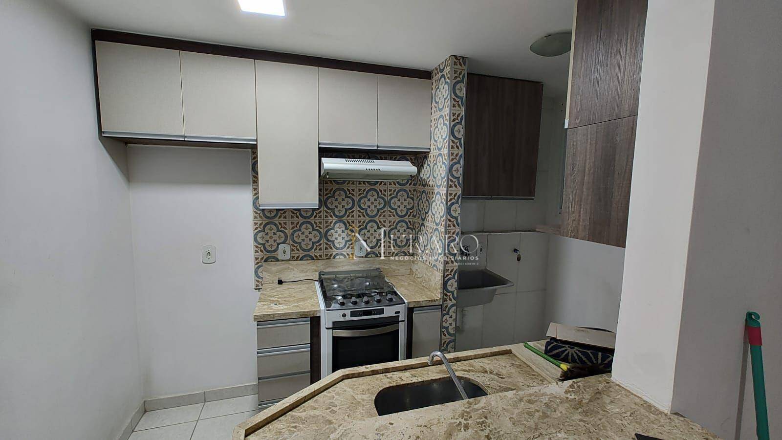 Apartamento à venda com 2 quartos, 52m² - Foto 3