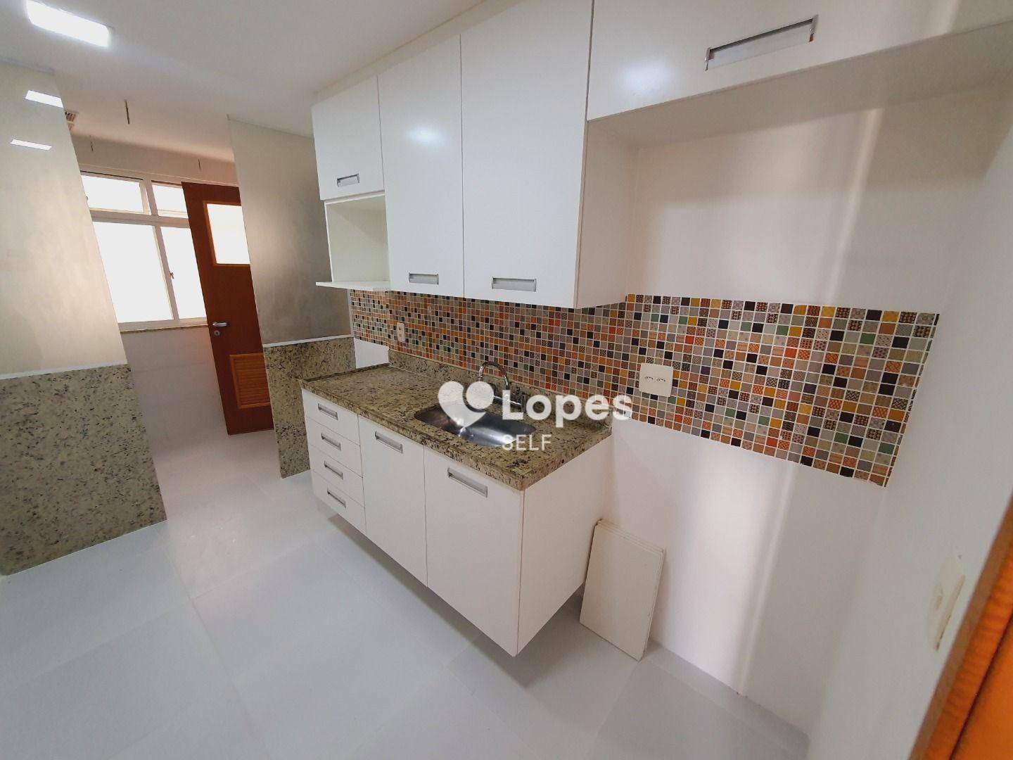 Apartamento à venda com 2 quartos, 80m² - Foto 9