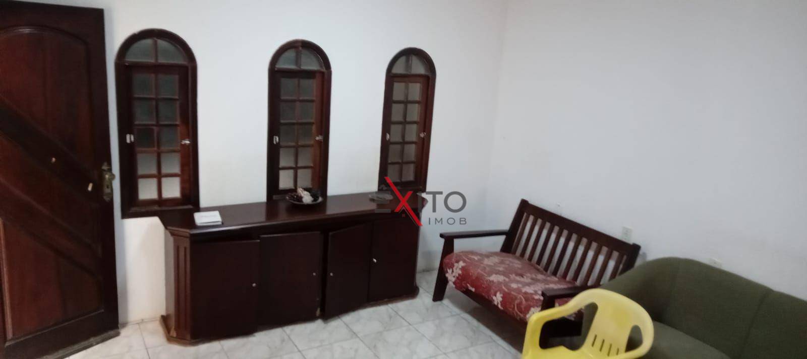 Casa à venda com 3 quartos, 200m² - Foto 3