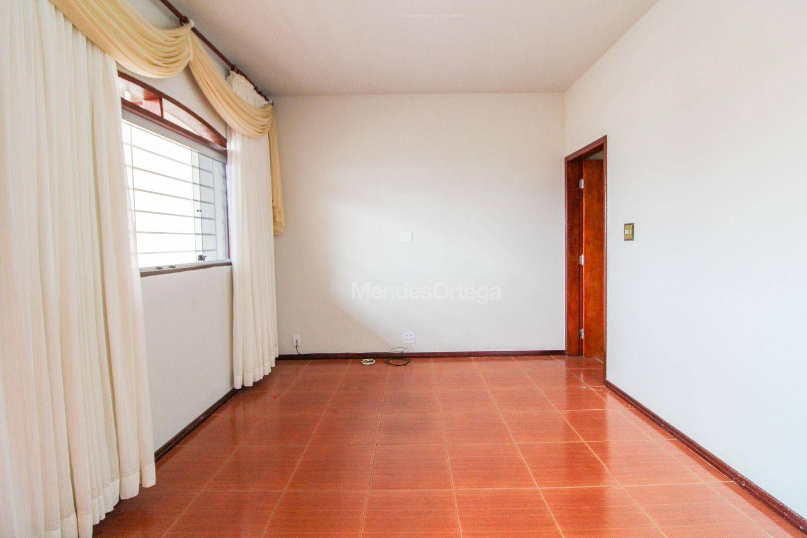 Casa à venda com 3 quartos, 190m² - Foto 5