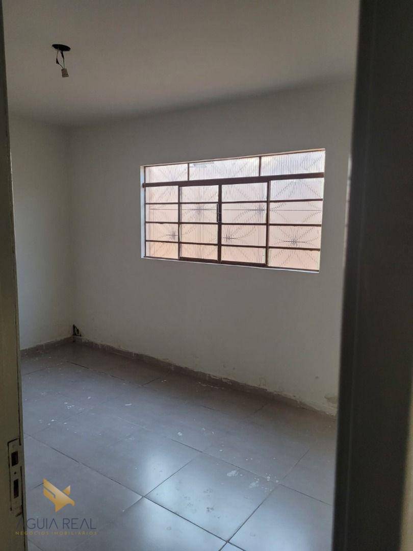 Casa à venda com 3 quartos, 200m² - Foto 7