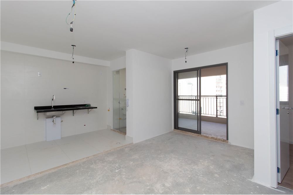 Apartamento à venda com 2 quartos, 68m² - Foto 1