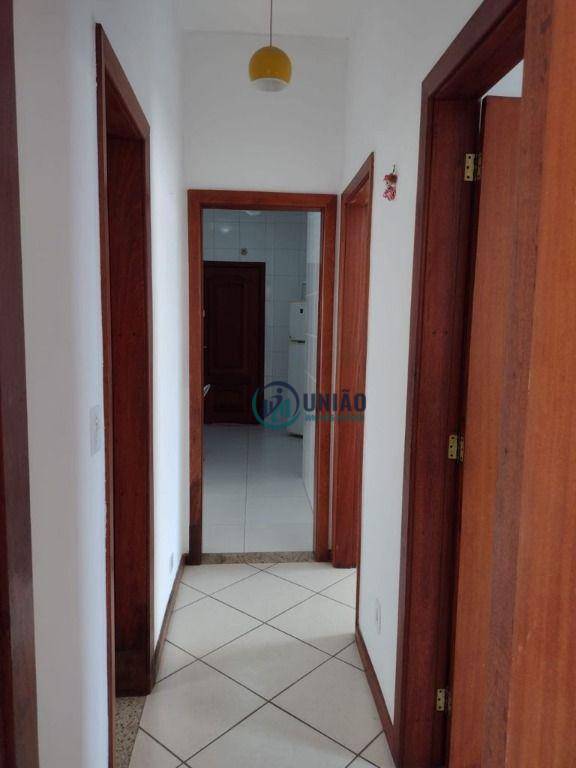 Apartamento à venda com 2 quartos, 70m² - Foto 11